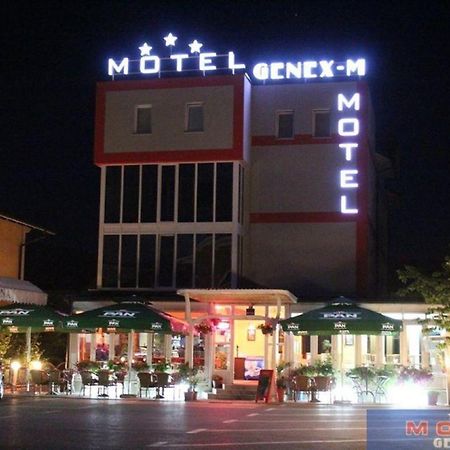 Motel Genex-M บูโกลโน ภายนอก รูปภาพ