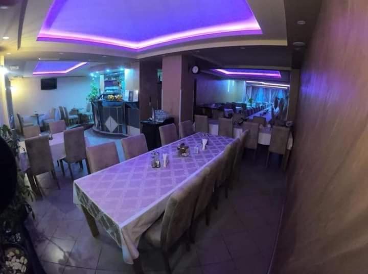 Motel Genex-M บูโกลโน ภายนอก รูปภาพ